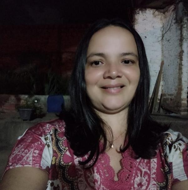 Jocilene Araújo de Brito Sousa, 38 anos, encontrada morta após canoa afundar no rio Parnaíba(Imagem:Reprodução)