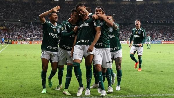 Jogadores do Palmeiras comemoram gol de Murilo contra o Atlético-MG.(Imagem:Cesar Greco / Palmeiras)