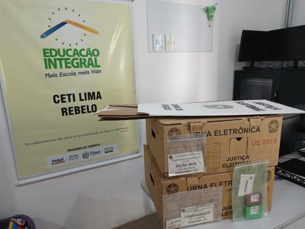 Iniciativa reproduz cada etapa do processo eleitoral e envolve 21 escolas de todo o estado.(Imagem:Ascom Seduc)