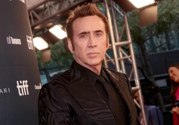 Nicolas Cage e Lisa Marie Presley (1968-2023) trocaram alianças em 10 de agosto de 2002 e entraram com o pedido de divórcio 107 dias depois, em 25 de novembro do mesmo ano.(Imagem:Getty Images)