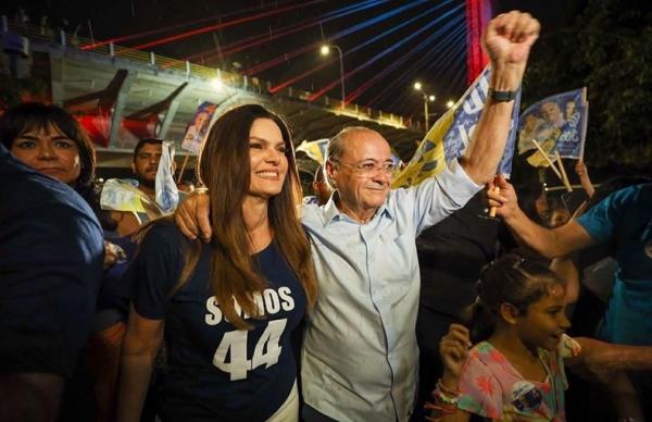Sílvio Mendes e Iracema fazem reunião na Ponte Estaiada e pedem união à apoiadores.(Imagem:Divulgação)