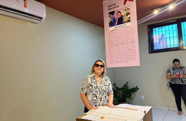 Filha da artes&atilde; Maria Moreira que foi homenageada.(Imagem:Ascom Secult)