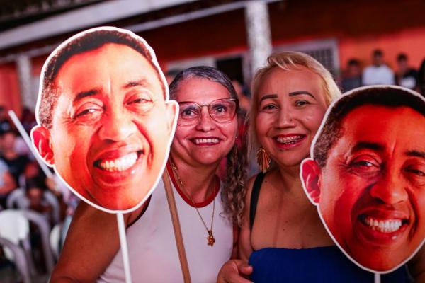  Joel e Ciro apresentam propostas em evento com multid&atilde;o na zona Norte de Teresina(Imagem:Ascom)