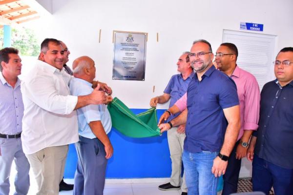 126 anos: Prefeitura de Floriano entrega escola Novo Papa Pombo reformada.(Imagem:Secom)