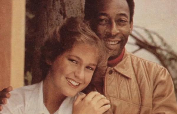 No início dos anos 1980, Xuxa e Pelé mantiveram um relacionamento por 6 anos.(Imagem:Reprodução)