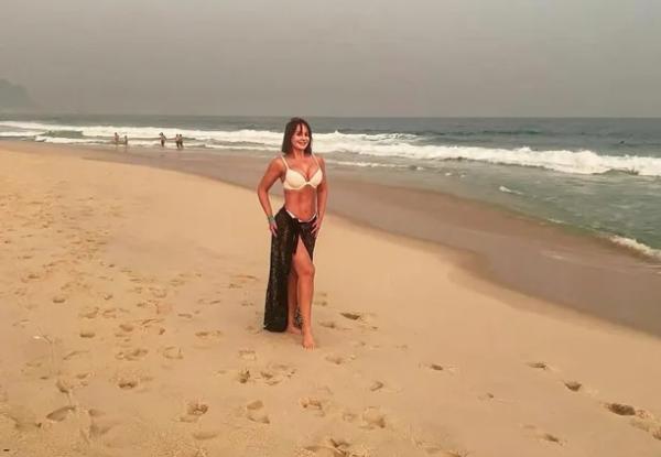 Gaby Spanic curte dia em praia do Rio de Janeiro.(Imagem:Reprodução/Instagram)