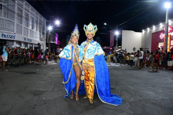 Desfile das Escolas de Samba encanta p&uacute;blico na Avenida Get&uacute;lio Vargas.(Imagem:Secom)