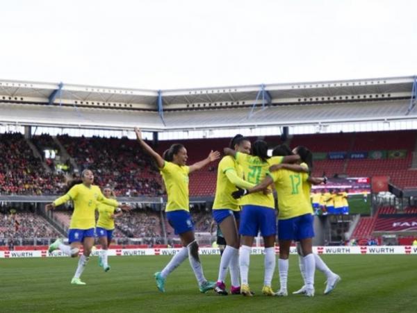 Seleção Brasileira feminina vence a Alemanha por 2 a 1(Imagem:Thais Magalhães)