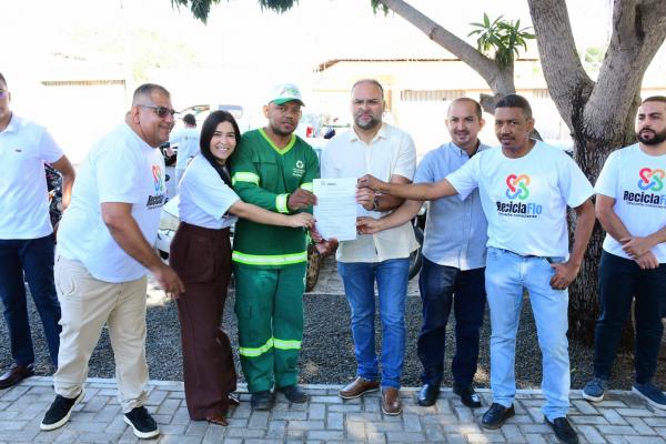 Poder Legislativo prestigia lançamento da Coleta Seletiva Municipal(Imagem:CMF)