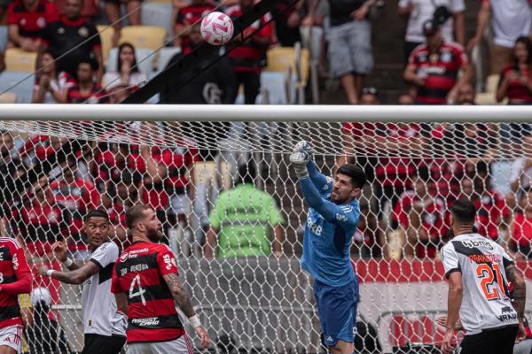 Rossi teve grande atuação contra o Vasco.(Imagem:Paula Reis/Flamengo)