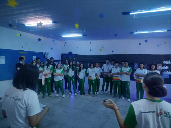 Clube de Leitura do CETI Zulmira Xavier transforma escola em palco de arte, poesia e história.(Imagem:Divulgação)