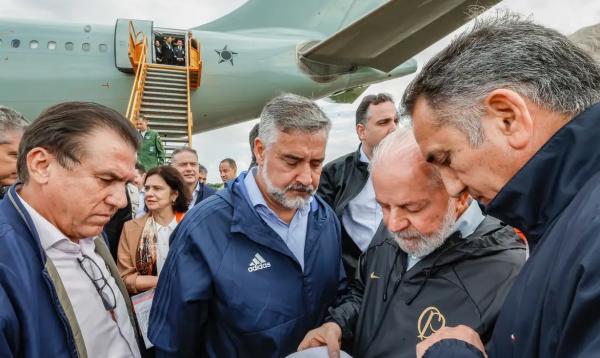 Lula garante verba para reconstrução de estradas no Rio Grande do Sul.(Imagem:Ricardo Stuckert/PR)
