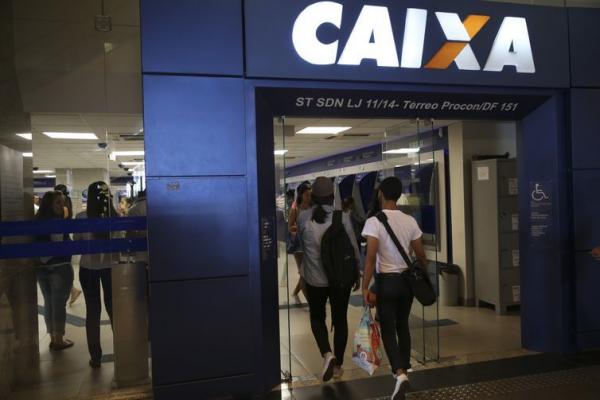 Caixa anuncia 10 mil vagas, entre concursados, estagiários e aprendizes(Imagem:Reprodução)