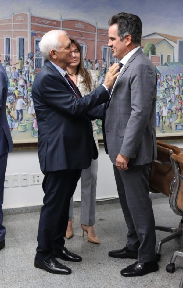 Ciro Nogueira se reúne com vice-governador Themístocles Filho(Imagem:Divulgação)