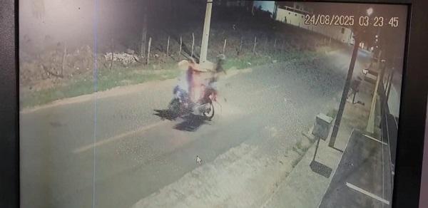 Grave acidente entre motocicletas deixa uma vítima fatal em Floriano(Imagem:Reprodução)