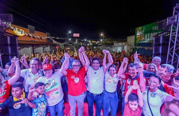 No interior, Rafael Fonteles e Wellington Dias realizam reunião em Piripiri.(Imagem:Divulgação)