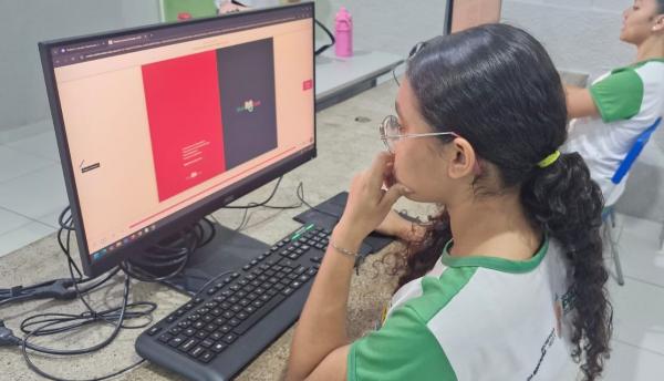 Plataforma de leitura da rede estadual de Educação está disponível em 466 escolas, alcançando cerca de 70 mil alunos.(Imagem:Ascom Seduc)