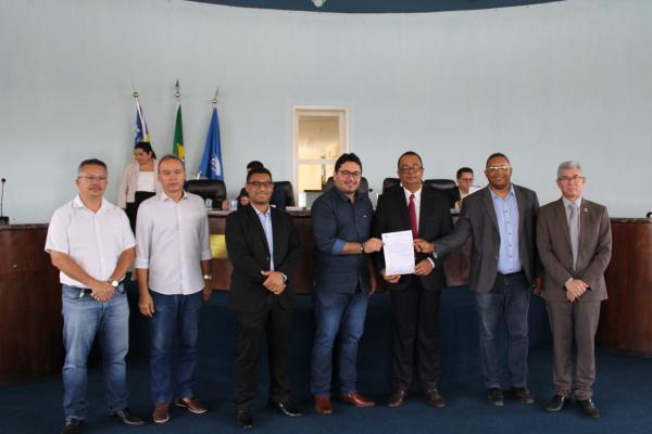 Creci-PI realiza cerimônia de posse de delegado e subdelegado da região de Floriano(Imagem:Divulgação)
