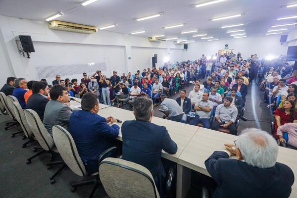 Rafael defende menor tarifa ao usuário durante encontro do Colegiado da Microrregião de Água e Esgoto.(Imagem:Divulgação)