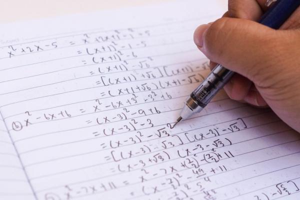 Veja o que estudar em matemática na reta final para o Enem 2021(Imagem:Divulgação)