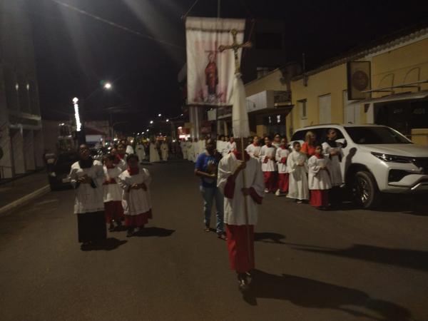 Fiéis participam de procissão e missa campal para celebrar São Pedro de Alcântara(Imagem:FlorianoNews)