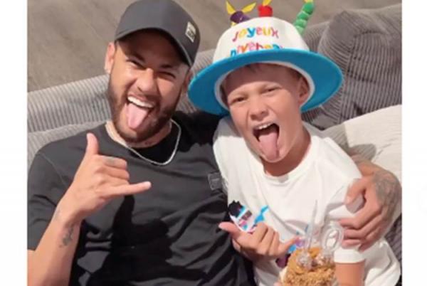 Neymar faz festinha para celebrar aniversário do filho(Imagem:Reprodução)