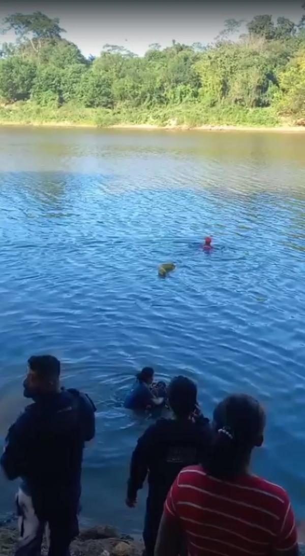 De acordo com os bombeiros, a família informou que Fábio estava bebendo com amigos em um bar no Risoleta Neves, Zona Norte da cidade, quando decidiu tomar banho no rio e se afogou.(Imagem:Reprodução)