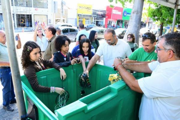 Floriano realiza mobilização em prol do meio ambiente na Praça Dr. Sebastião Martins.(Imagem:Secom)