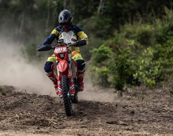 Enduro do Corisco reúne pilotos de quatro estados e piauiense vence também o Campeonato Brasil Norte(Imagem: Divulgação)