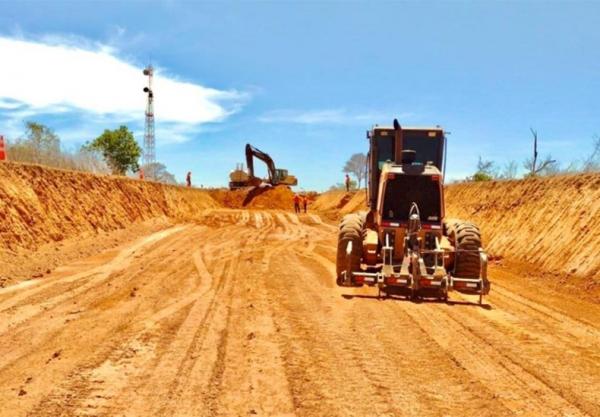 Nova rodovia ligando a cidade de Cristalândia ao estado da Bahia está sendo construída.(Imagem:Ascom)