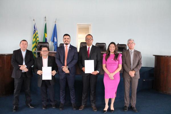 Creci-PI realiza cerimônia de posse de delegado e subdelegado da região de Floriano(Imagem:Divulgação)