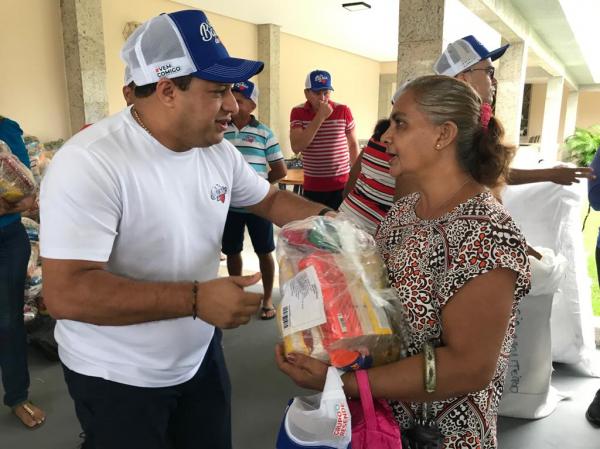 Natal Solidário em Barão de Grajaú-MA: Família Resende realiza distribuição de cestas básicas e peixes.(Imagem:FlorianoNews)