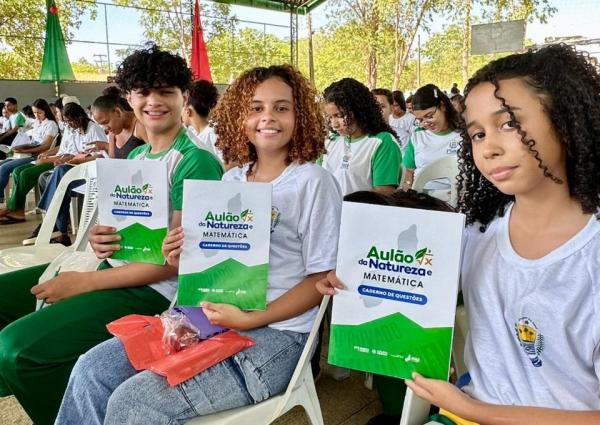 Revisão realizada em Regeneração para mais de 600 estudantes destacou estratégias para as provas de Matemática e Ciências da Natureza e teve transmissão ao vivo pelo Canal Educação(Imagem:Ascom Seduc)