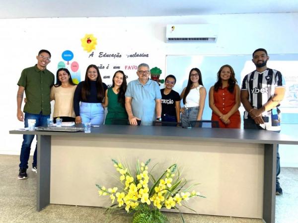 SEMED de Floriano promove treinamento para manipuladores de alimentos da rede municipal de ensino.(Imagem:Secom)