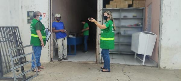 Secretaria de Meio Ambiente realiza ação de sensibilização acerca do descarte de lixo.(Imagem:Secom)