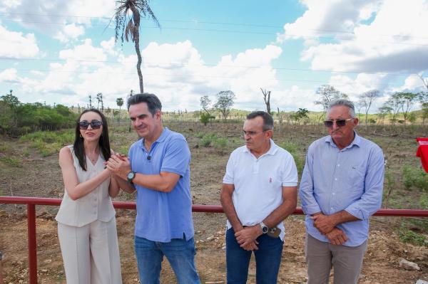 Em Cara&uacute;bas do Piau&iacute;, Ciro Nogueira inaugura obras juntamente com prefeita petista Andressa Leal(Imagem:Ascom)
