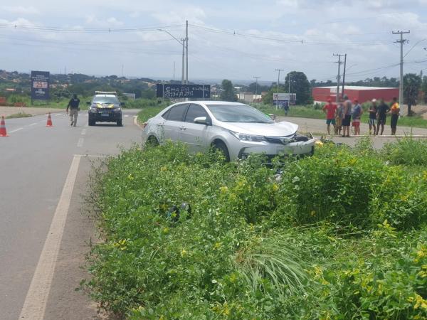 Pastor morre após colisão entre carro e motocicleta na BR-230 em Floriano.(Imagem:Divulgação/PRF)