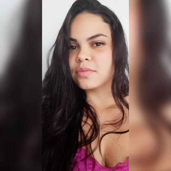 Eveling Rodrigues, 23 anos, foi morta com um golpe de machadinha e quatro golpes de faca no Piauí.(Imagem:Reprodução/WhatsApp)