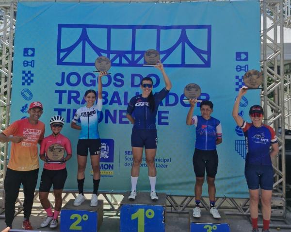 Aos 16 anos, a ciclista que compete oficialmente na categoria juvenil, enfrentou advers&aacute;rias mais experientes e subiu ao p&oacute;dio.(Imagem:Ascom Secepi)