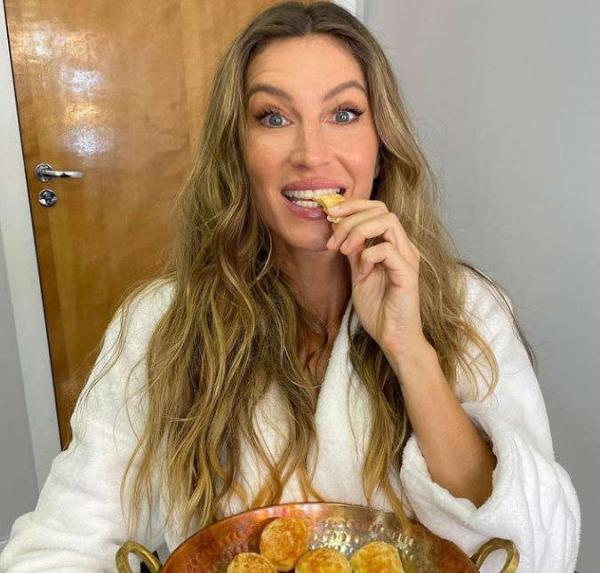 Ultimamente, Gisele Bündchen anda cada vez mais ativa com as suas redes sociais e na última segunda-feira, dia 17, a modelo compartilhou com seus fãs e seguidores um pequeno vídeo(Imagem:Reprodução)