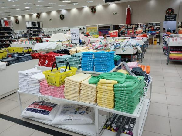 Setor de tecidos(Imagem:FlorianoNews)