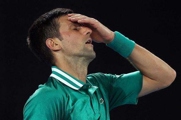 Novak Djokovic está fora de torneio por não ter se vacinado(Imagem:Divulgação)