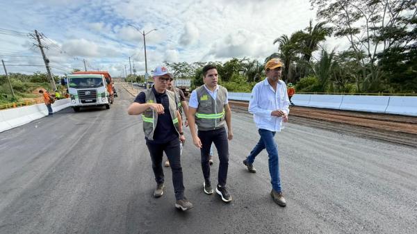 A a&ccedil;&atilde;o faz parte da for&ccedil;a-tarefa do Governo do Estado que atua de forma integrada para atender a popula&ccedil;&atilde;o atingida e reduzir os danos causados pelas precipita&ccedil;&otilde;es.(Imagem:Ascom DER)