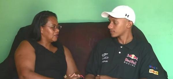 Família vê racismo em prisão de jovem após reconhecimento facial no PI e mãe relembra soltura(Imagem:Reprodução/TV Clube )
