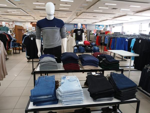 Setor de Moda do Armazém Paraíba em Floriano segue com promoções até o fim do mês.(Imagem:FlorianoNews)