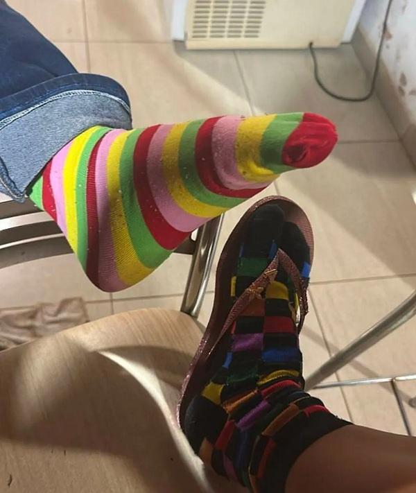  Ana Castela compartilhou fotos das meias.(Imagem:Reprodução/Instagram )