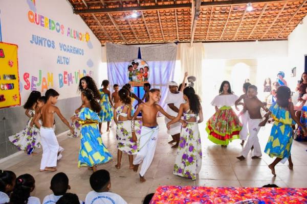 Escola municipal de Floriano realiza I Mostra Cultural sobre povos afrodescendentes.(Imagem:Secom)