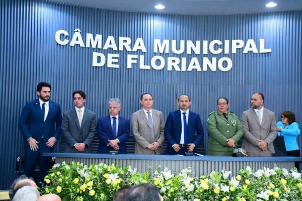 Momentos cívico, de ação de graças e de homenagens marcam o dia do aniversário de Floriano(Imagem:Secom)
