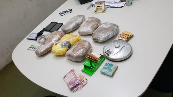 Droga apreendida com os suspeitos de atirar contra repórter de TV em Floriano.(Imagem:Divulgação/Polícia Civil)