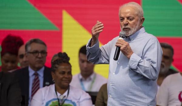 Presidente participou do 20° Natal dos Catadores, em Brasília.(Imagem:Marcelo Camargo/Agência Brasil)